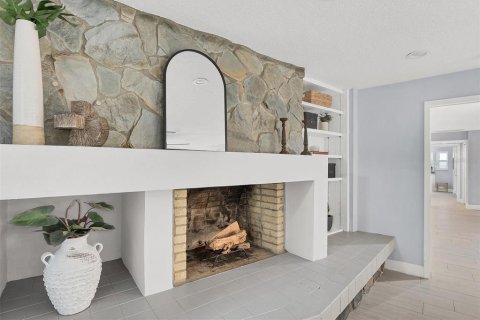 Casa en venta en Tampa, Florida, 4 dormitorios, 240.99 m2 № 1570444 - foto 29