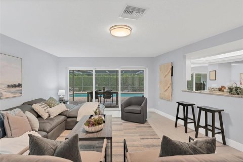 Casa en venta en Tampa, Florida, 4 dormitorios, 240.99 m2 № 1570444 - foto 16