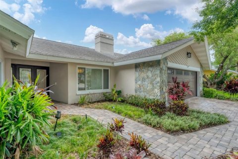 Casa en venta en Tampa, Florida, 4 dormitorios, 240.99 m2 № 1570444 - foto 8
