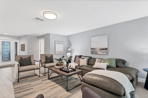 Casa en venta en Tampa, Florida, 4 dormitorios, 240.99 m2 № 1570444 - foto 17