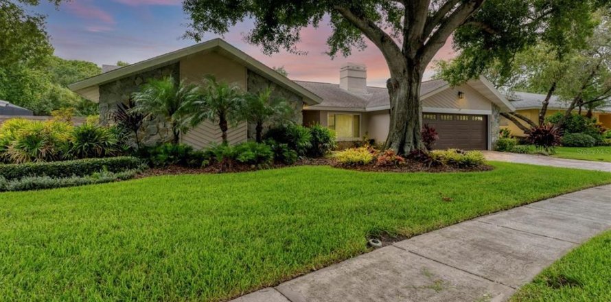 Casa en Tampa, Florida 4 dormitorios, 240.99 m2 № 1570444