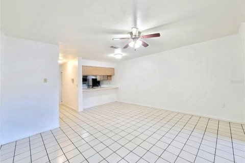 Condominio en venta en Gainesville, Florida, 2 dormitorios, 93 m2 № 1566548 - foto 8