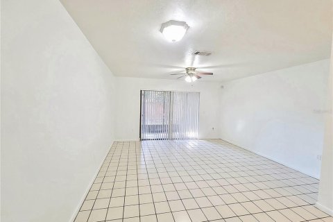 Condominio en venta en Gainesville, Florida, 2 dormitorios, 93 m2 № 1566548 - foto 10