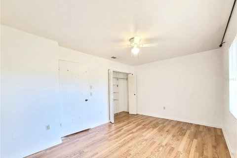 Condominio en venta en Gainesville, Florida, 2 dormitorios, 93 m2 № 1566548 - foto 17
