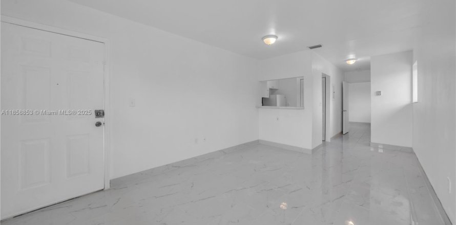 Appartement à Miami, Floride 1 chambre, 603.12 m2 № 1887374