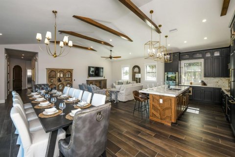 House in Sarasota, Florida 6 bedrooms, 322.37 sq.m. № 1757322 - photo 13