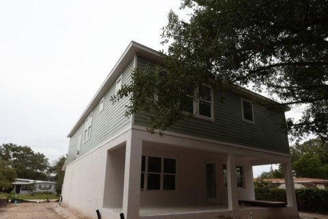 Villa ou maison à vendre à Tampa, Floride: 4 chambres, 276.29 m2 № 2312927 - photo 13
