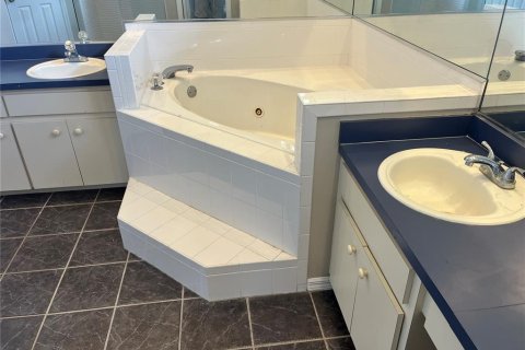 Купить виллу или дом в Лейкленд, Флорида 6 комнат, 228.08м2, № 1813178 - фото 24