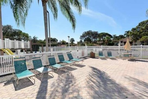Copropriété à vendre à Bradenton, Floride: 2 chambres, 109.07 m2 № 1747336 - photo 30