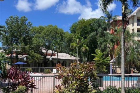 Condo in Doral, Florida, 1 bedroom  № 2065029 - photo 27