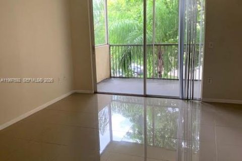 Condo in Doral, Florida, 1 bedroom  № 2065029 - photo 6