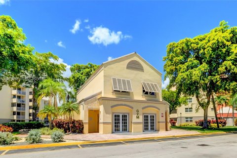 Condo in Doral, Florida, 1 bedroom  № 2065029 - photo 20