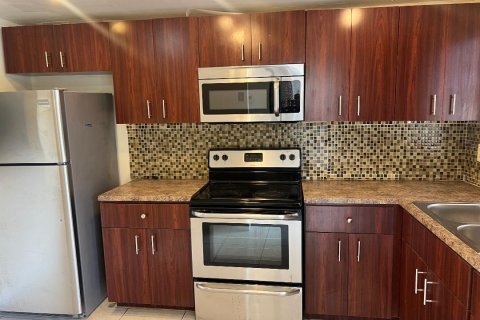 Condo à Margate, Floride, 2 chambres  № 2146954