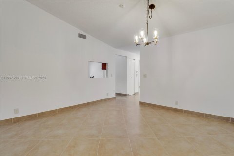 Condo in Delray Beach, Florida, 2 bedrooms  № 2029701 - photo 15