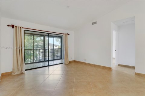 Condo in Delray Beach, Florida, 2 bedrooms  № 2029701 - photo 12