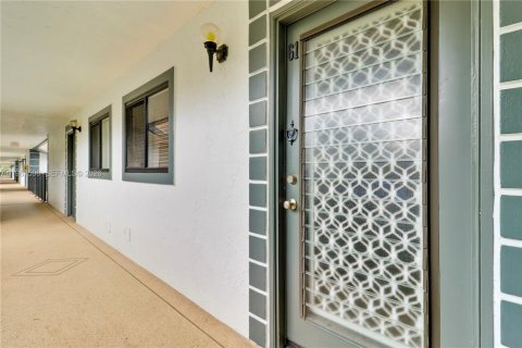 Condo in Delray Beach, Florida, 2 bedrooms  № 2029701 - photo 3