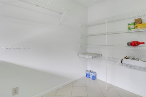 Condo in Delray Beach, Florida, 2 bedrooms  № 2029701 - photo 25