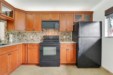 Condo in Delray Beach, Florida, 2 bedrooms  № 2029701 - photo 6