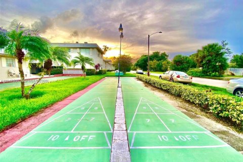 Condominio en venta en Hollywood, Florida, 1 dormitorio, 61.78 m2 № 2003647 - foto 13