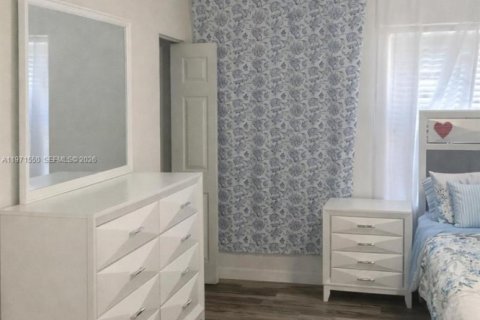 Casa en venta en Homestead, Florida, 4 dormitorios, 175.03 m2 № 2033787 - foto 4