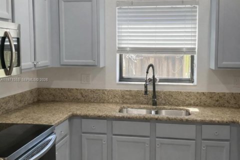 Casa en venta en Homestead, Florida, 4 dormitorios, 175.03 m2 № 2033787 - foto 6