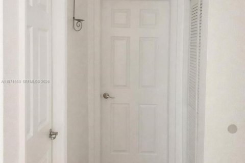 Casa en venta en Homestead, Florida, 4 dormitorios, 175.03 m2 № 2033787 - foto 24