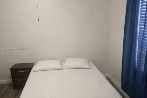 Casa en venta en Homestead, Florida, 4 dormitorios, 175.03 m2 № 2033787 - foto 17