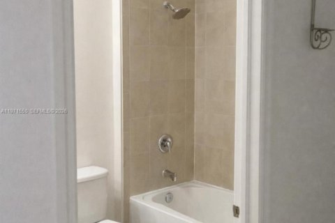 Casa en venta en Homestead, Florida, 4 dormitorios, 175.03 m2 № 2033787 - foto 21