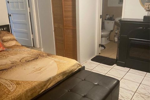 Купить виллу или дом в Хайалиа, Флорида 4 спальни, 161.56м2, № 2017780 - фото 28