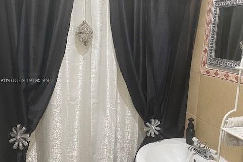 Купить виллу или дом в Хайалиа, Флорида 4 спальни, 161.56м2, № 2017780 - фото 27