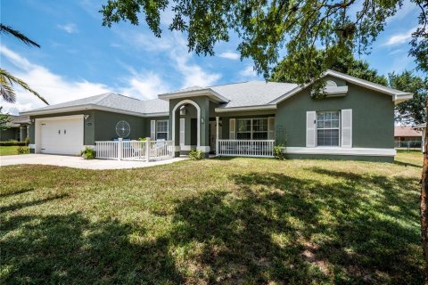 Villa ou maison à vendre à Ocala, Floride: 4 chambres, 226.96 m2 № 1539057 - photo 1