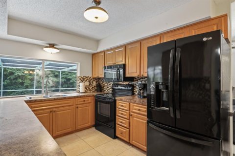 House in Hudson, Florida 3 bedrooms, 179.21 sq.m. № 1313447 - photo 17