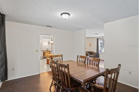 House in Hudson, Florida 3 bedrooms, 179.21 sq.m. № 1313447 - photo 10