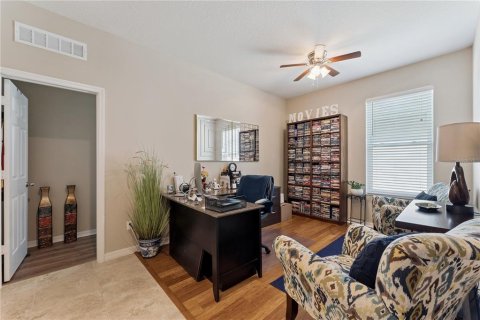 House in Orlando, Florida 4 bedrooms, 238.02 sq.m. № 2101255 - photo 26