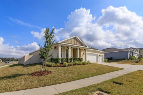 House in Winter Garden, Florida 4 bedrooms, 195.75 sq.m. № 1524658 - photo 2