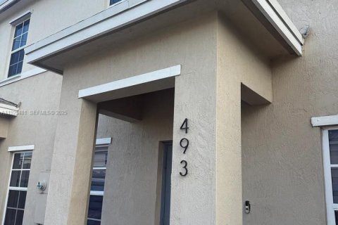 Touwnhouse à louer à Florida City, Floride: 3 chambres, 140.47 m2 № 1984405 - photo 1