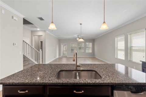 Casa en venta en Land O' Lakes, Florida, 5 dormitorios, 350.52 m2 № 2196590 - foto 12