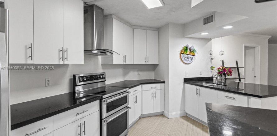 Condominio en Plantation, Florida, 3 dormitorios  № 2021810