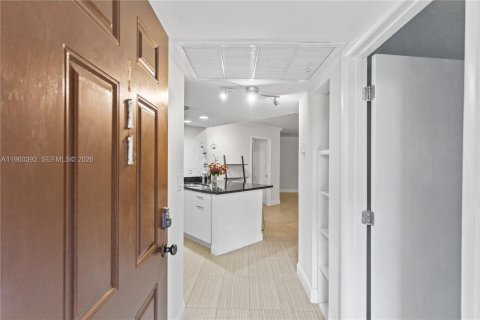 Condominio en alquiler en Plantation, Florida, 3 dormitorios, 102.19 m2 № 2021810 - foto 5