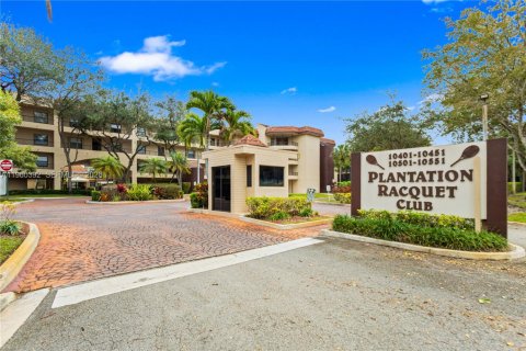 Condominio en alquiler en Plantation, Florida, 3 dormitorios, 102.19 m2 № 2021810 - foto 2