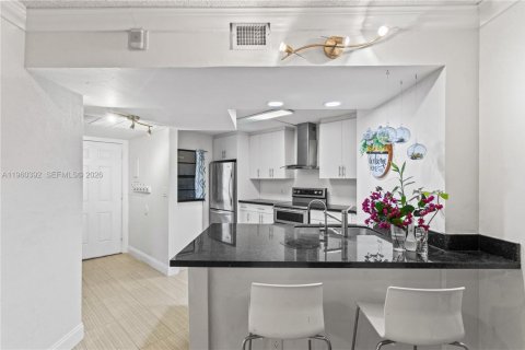 Condominio en alquiler en Plantation, Florida, 3 dormitorios, 102.19 m2 № 2021810 - foto 8