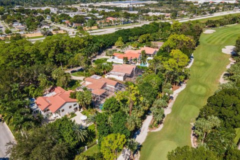 Casa en alquiler en West Palm Beach, Florida, 4 dormitorios, 294.69 m2 № 788057 - foto 1