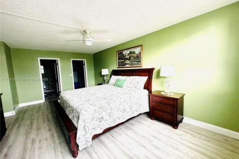 Condominio en alquiler en Hollywood, Florida, 2 dormitorios, 128.21 m2 № 1466254 - foto 9