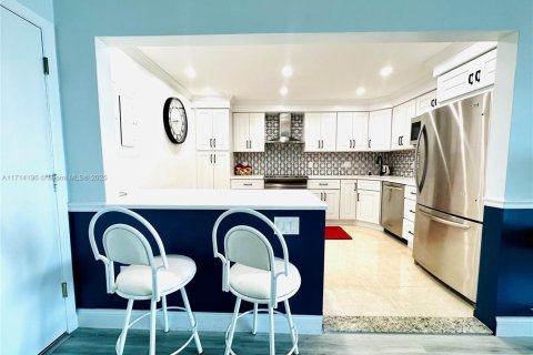 Condominio en alquiler en Hollywood, Florida, 2 dormitorios, 128.21 m2 № 1466254 - foto 12