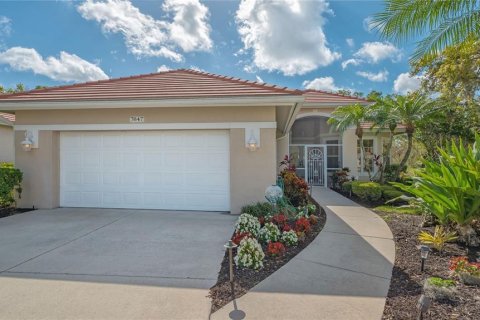 Villa ou maison à vendre à Sarasota, Floride: 2 chambres, 196.02 m2 № 1590984 - photo 4