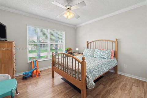 House in Miramar, Florida 3 bedrooms, 168.62 sq.m. № 2244395 - photo 17