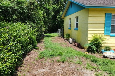 House in Sanford, Florida 3 bedrooms, 114.64 sq.m. № 1903194 - photo 18