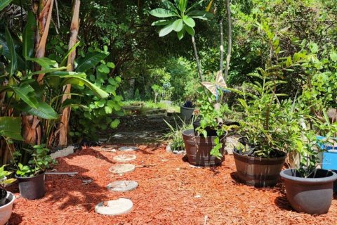 House in Sanford, Florida 3 bedrooms, 114.64 sq.m. № 1903194 - photo 15