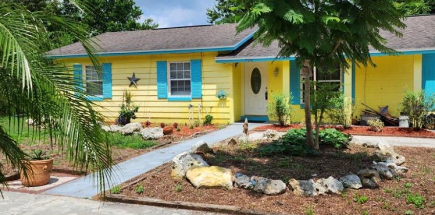 House in Sanford, Florida 3 bedrooms, 114.64 sq.m. № 1903194