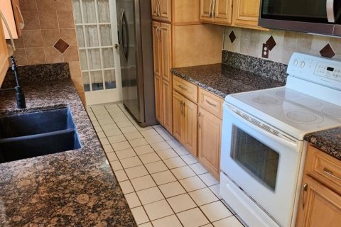 House in Sanford, Florida 3 bedrooms, 114.64 sq.m. № 1903194 - photo 3